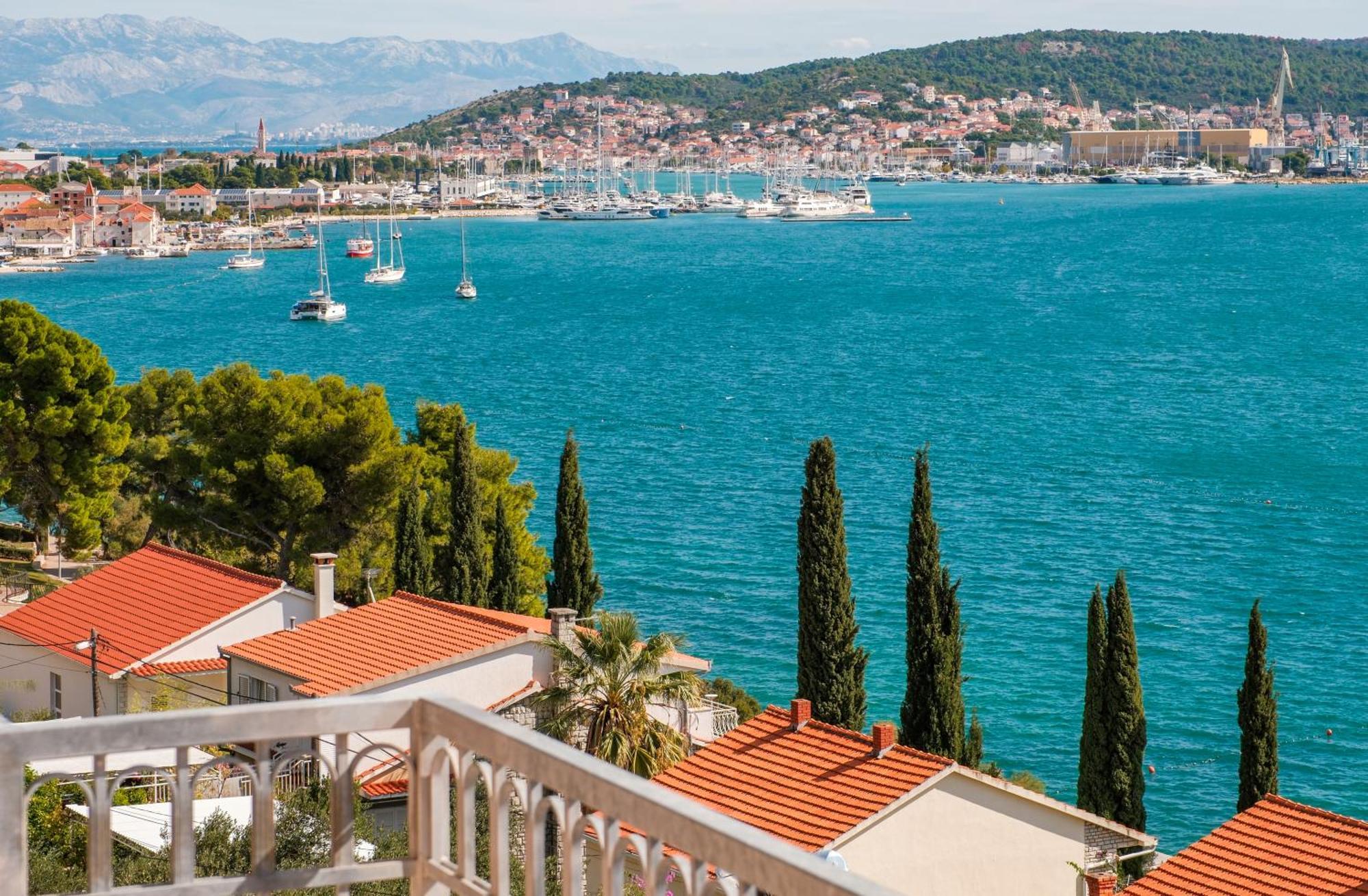 Apartments More Trogir Oda fotoğraf