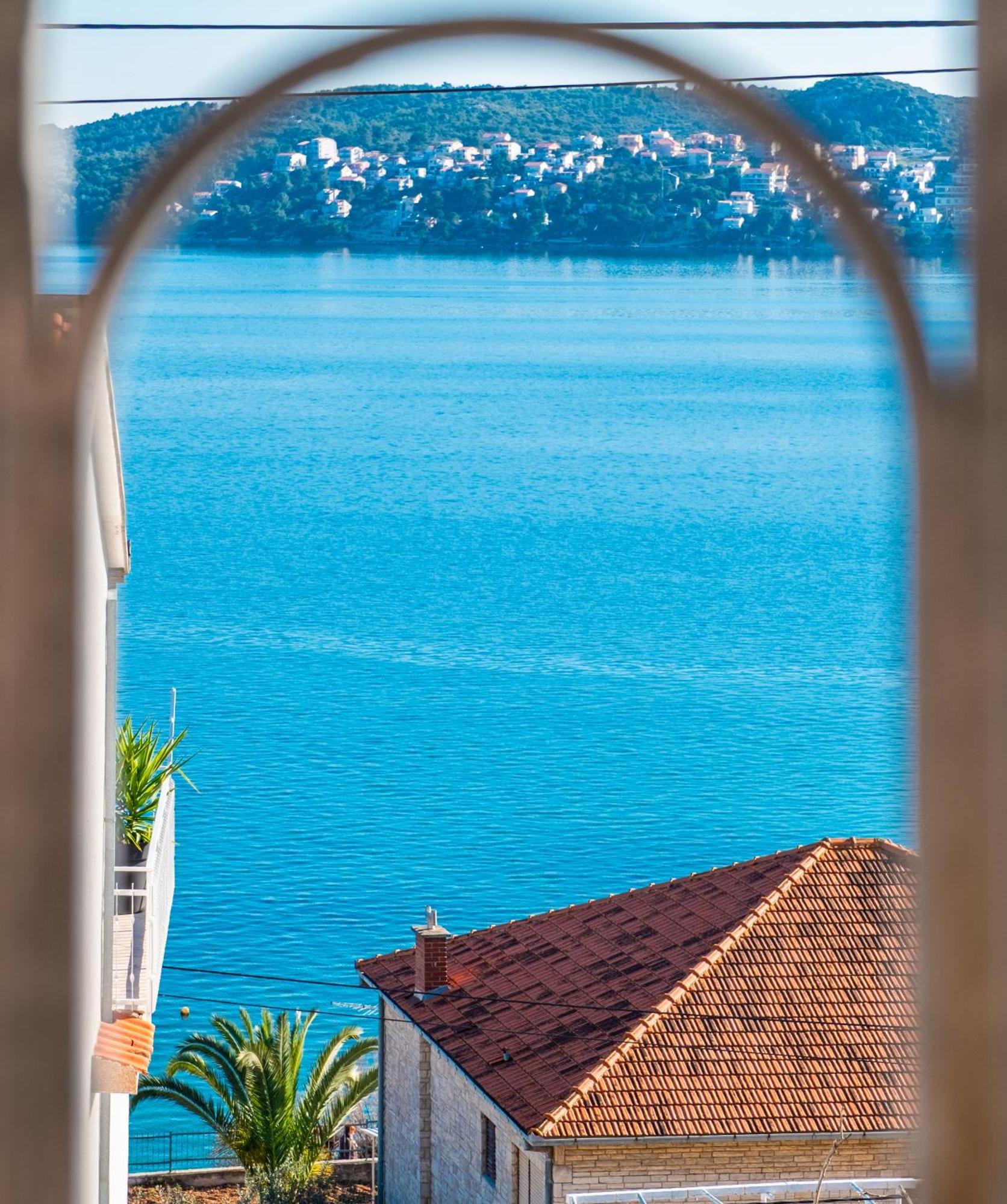 Apartments More Trogir Oda fotoğraf