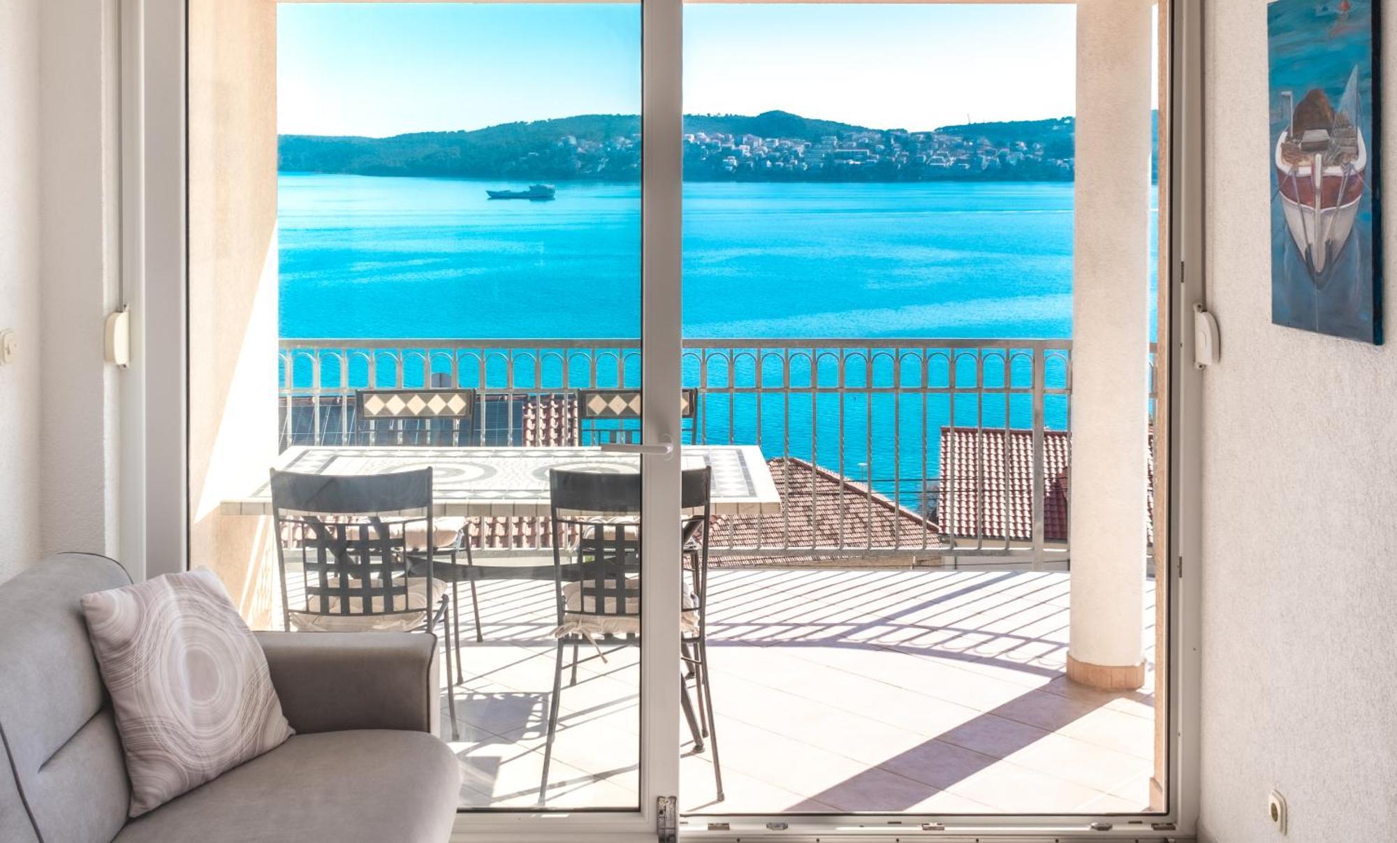Apartments More Trogir Oda fotoğraf